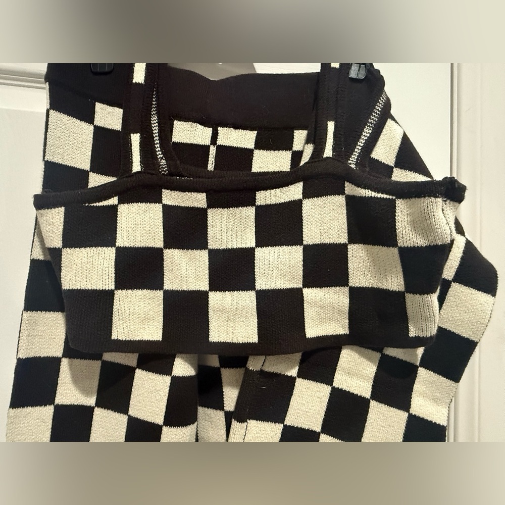 Set of top and pants checkered